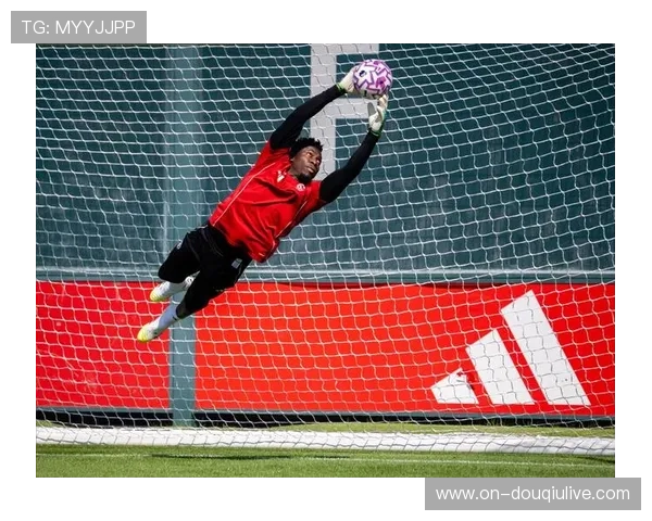 谢什科助攻频频展现实力曼联锋线默契显著提升球队攻势更具威胁性 谢什科助攻频频展现实力曼联锋线默契显著提升球队攻势更具威胁性