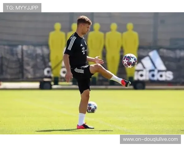 拜仁欧冠备战训练启动，基米希伤愈复出与队合练