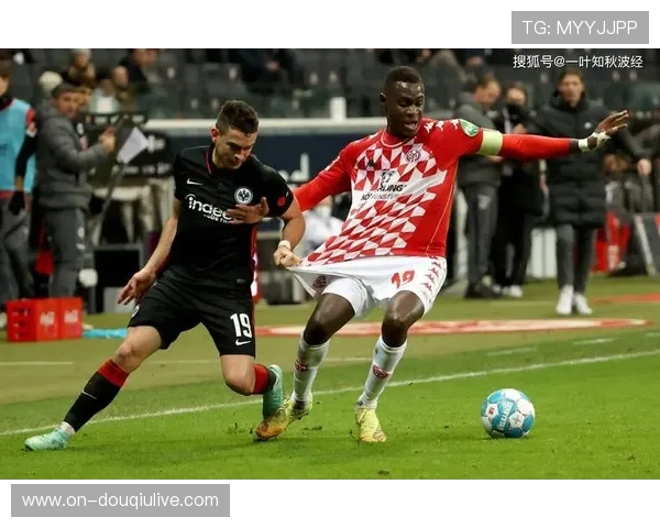 德甲收入结构:比赛日与商业占比 德甲收入结构:比赛日与商业占比